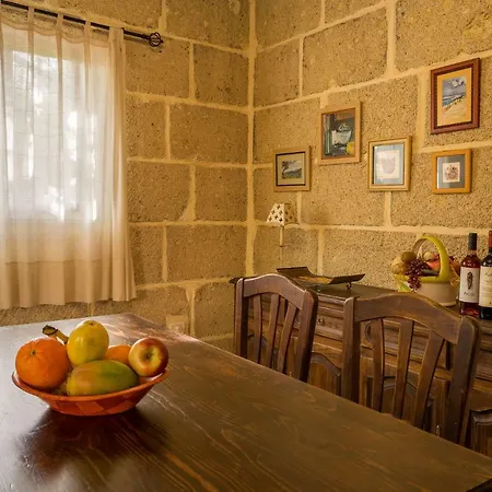 Casitas En El Paraiso Nyaraló Candelaria